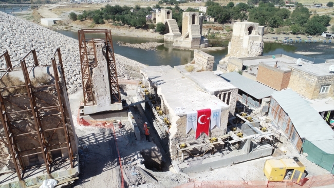 Hasankeyf'teki son eserin taşınmasına başlandı